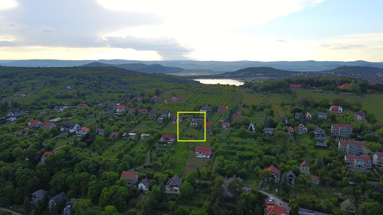 Panorama Apartment Тихань Екстер'єр фото